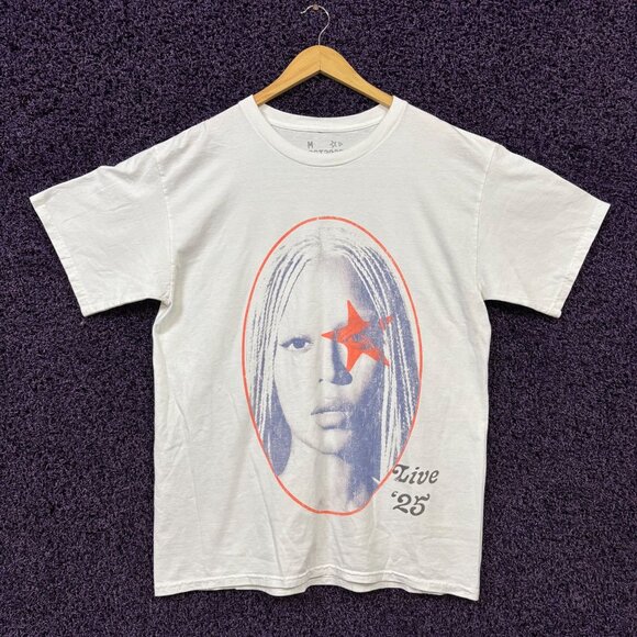 Beyoncé Red Star Eye Cowboy Carter Live 25 Country T-Shirt M - Picture 1 of 5